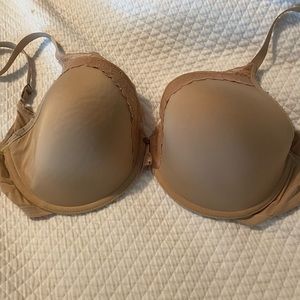 NATORI bras , beautiful beige . Like new